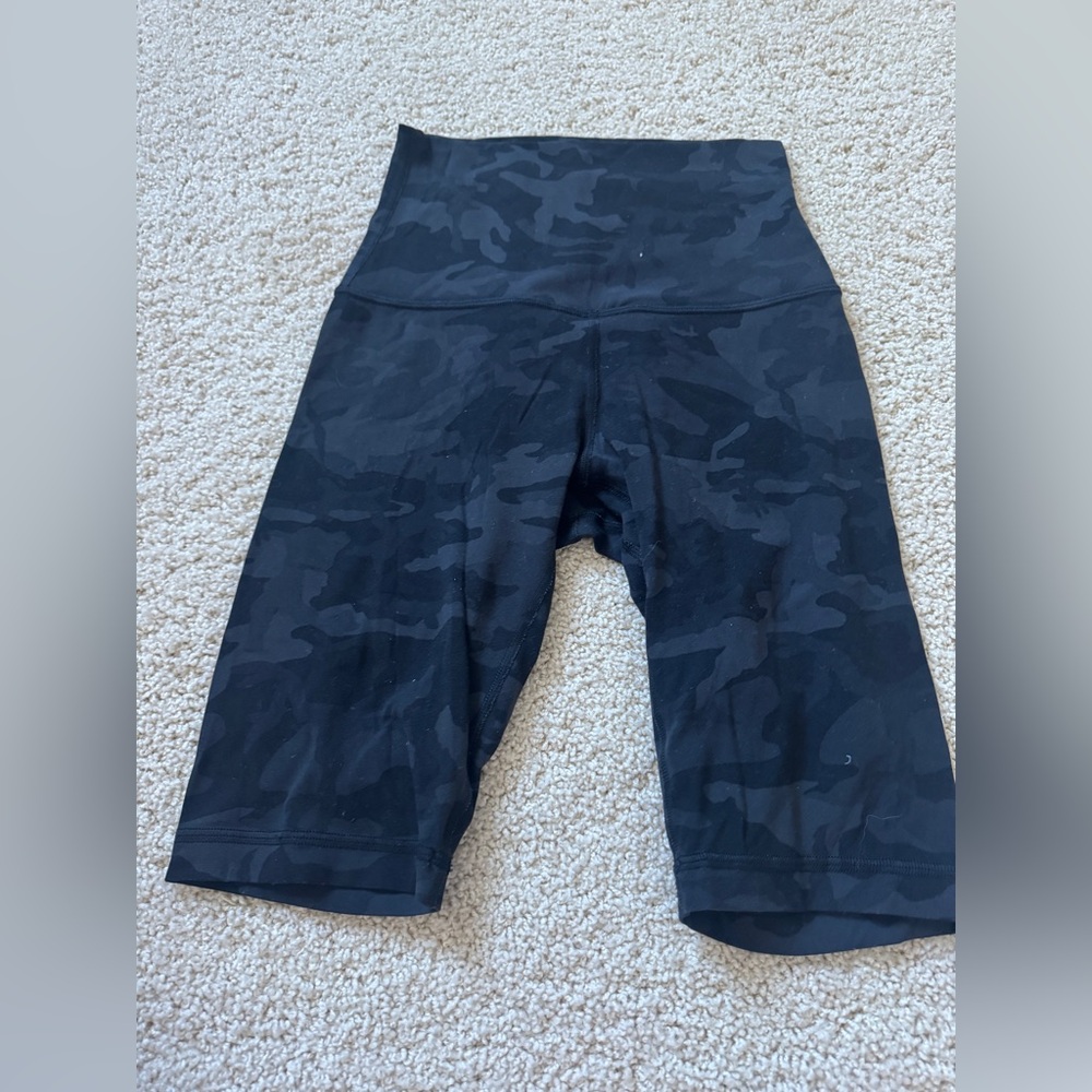 Lululemon Align 4 Super High Rise Short 10" Heritage 365 Camo Deep Coal Multi